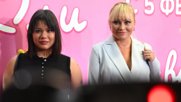 «Я — мама выходного дня»: Дана Борисова об отношениях с дочкой