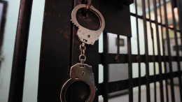 Нужны были деньги? Кто стоит за поджогом волонтерского пункта в Петербурге