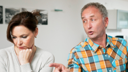 Он ведет себя «слишком идеально»: скрытые признаки измены, о которых не говорят