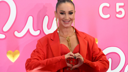 «Зачем вам бумеранг от меня?»: Бузова пригрозила зрителям