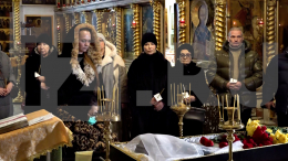 В Москве началась церемония прощания с Гитаной Леонтенко