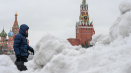 Сугробы против солнца: какой будет весна в Центральной России