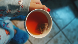 Серый оттенок и мелкий помол: специалисты опровергли мифы о плохом чае