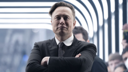 «Пора вернуться на Луну»: Маск поделился планами покорения космоса