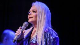 Лариса Долина кардинально сменит имидж после скандала с квартирой