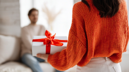 Забудьте про носки: как угодить любому мужчине на День защитника Отечества