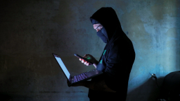 Шпионы и сталкеры: как ведется молчаливая охота на ваш смартфон