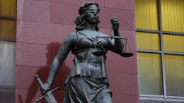 Неисправный мотор, двое погибших: за что судят «Робинзона» из Охотского моря Пичугина