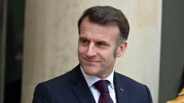 «Россия останется здесь и завтра»: Макрон про возобновление диалога с Москвой