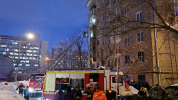 В центре Москвы загорелся подъезд жилого дома