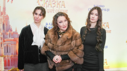 «Согласна служить курьером»: Тумайкина о воспитании детей