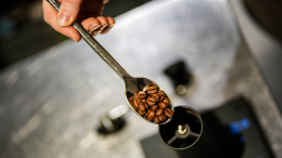 Торговля не по правилам: почти весь кофе в России продают с нарушениями