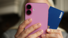 Мошенники нашли способ превращать телефоны россиян в свои банковские карты