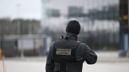 Пьяный швед на угнанной машине хотел прорваться в Россию через закрытую границу