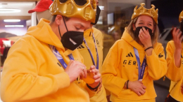 Медали Олимпиады-2026 рассыпаются в руках спортсменов