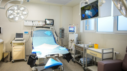 Адреналин против окситоцина: почему страх делает роды длиннее и больнее