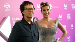 «Могу ущипнуть»: певица Кети Топурия рассказала о своем языке любви