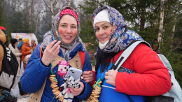 Хороводы, квесты и блины: куда сходить на Масленицу в Москве