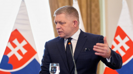 Фицо призвал Запад к прямому диалогу с Россией