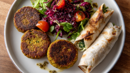 Чревато последствиями? Чем заменить мясо и молочные продукты в Великий пост