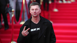 «Штабелями падали»: Роман Курцын о своей бурной школьной жизни