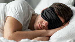 Несколько минут меняют утро: раскрыт простой способ легче просыпаться