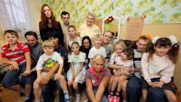 Госдума приняла проект о критериях сохранения выплат многодетным семьям