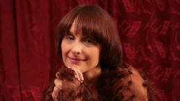 Просто космос: как выглядит борющаяся с циррозом юмористка Светлана Рожкова