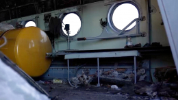 Суд приговорил двух подростков к 7 и 7,5 года колонии за поджог на авиабазе в Омске