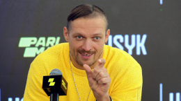 «Убирайтесь прочь»: украинский боксер Усик высказался о коррупции в стране