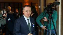 Мединский провел двухчасовые переговоры в Женеве перед отъездом в аэропорт