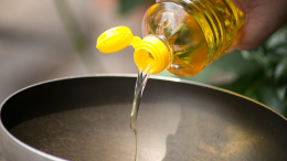 Смертельный яд в вашей сковородке: когда растительное масло становится опасным для здоровья