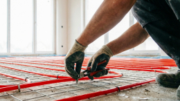 Водяной или электрический: какой теплый пол лучше и безопаснее