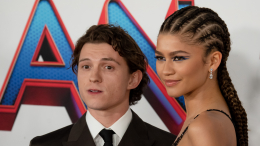 Тайная свадьба: Зендея спровоцировала слухи о браке с Томом Холландом