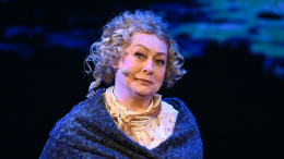 «Бегемотов я еще не играла»: Аронова о самой необычной роли за всю карьеру