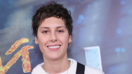 Общается с умной колонкой: бабушка Горбачевой освоила ИИ и покорила соцсети