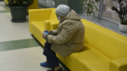 В России предлагают отменить бахилы в больницах и поликлиниках