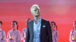 С пломбиром в руках: SHAMAN пообещал показать настоящего себя 23 февраля