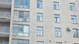 Дворник поделился эмоциями после спасения упавшего с седьмого этажа ребенка