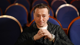 «Есть такая профессия — Родину защищать»: как звезды поздравили с 23 Февраля