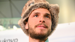 Серебряный призер Олимпиады-2026 Никита Филиппов вернулся в Москву