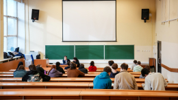 Осторожно, нарушения! Рособрнадзор выслал предостережение семи вузам