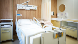 «Паническая атака»: оставленная врачами дома роженица впала в кому