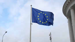 Европейские дипломаты обсуждают острые политические темы, сидя в бункере