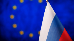 Захарова заявила, что ЕС не приглашали за стол переговоров по Украине