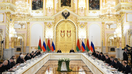 «Кость в горле» для Запада: о чем говорили Путин и Лукашенко на встрече в Кремле