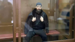 Бойцу ММА Исмаилову продлили арест до августа за «спарринг» с памятником