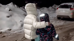 В МВД показали новые кадры со спасенной девочкой из Смоленска и ее похитителем