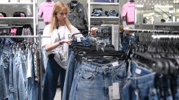 Свобода вместо скинни: какие джинсы станут хитом 2026 года