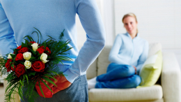 Что подарок на 8 Марта расскажет о намерениях мужчины?